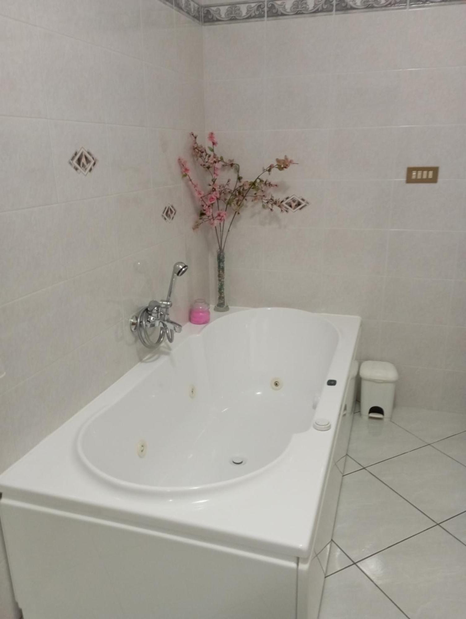 B&B I Tre Ulivi Morro dʼOro Buitenkant foto