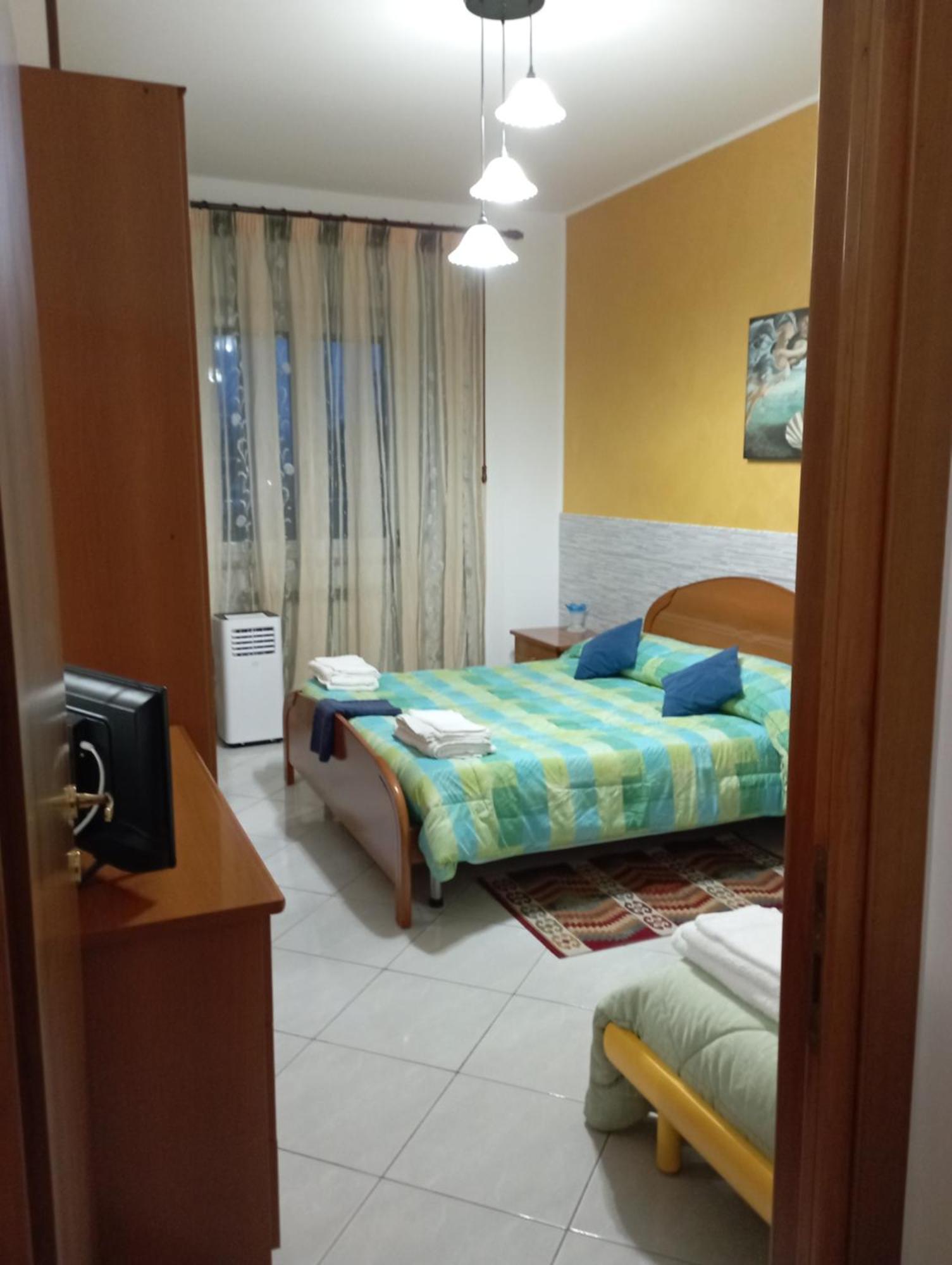 B&B I Tre Ulivi Morro dʼOro Buitenkant foto