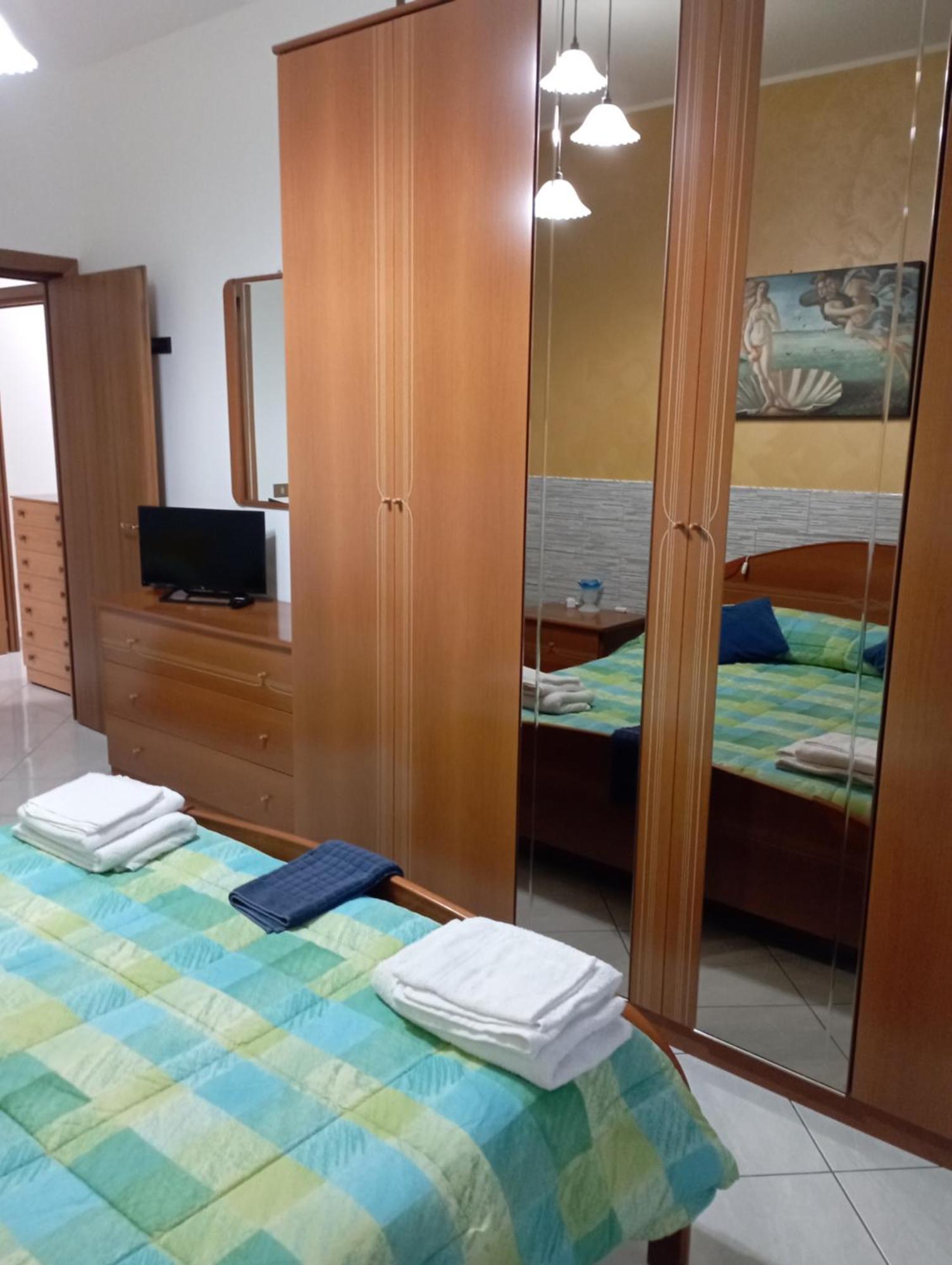 B&B I Tre Ulivi Morro dʼOro Buitenkant foto